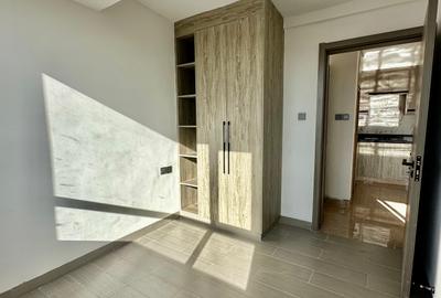 1 Bed Apartment with En Suite in Kilimani - 3