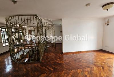 4 Bed House with En Suite in Runda - 4