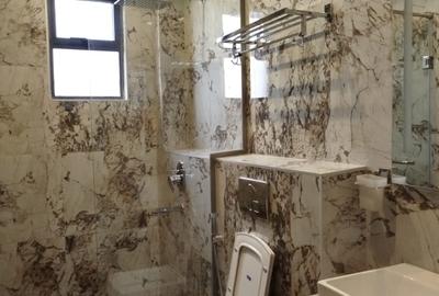 2 Bed Apartment with En Suite in Brookside - 2