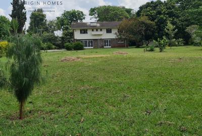 4 Bed House with En Suite at Lavington