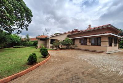 5 Bed Townhouse with En Suite in Runda