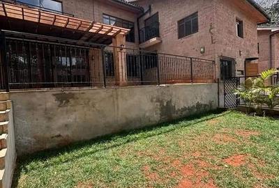 4 Bed Townhouse with En Suite at Lavington