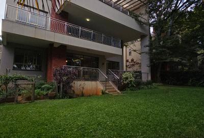 5 Bed Townhouse with En Suite at Lavington Green - 3