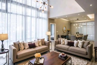 4 Bed Apartment with En Suite in Riverside