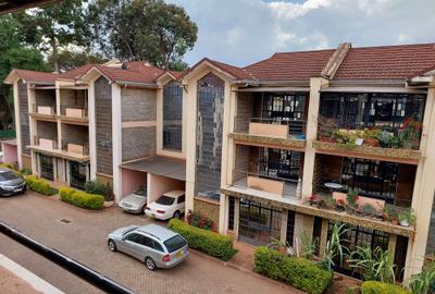 5 Bed Townhouse with En Suite at Gitanga Road