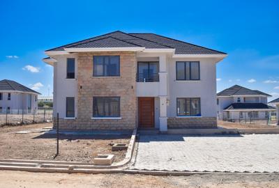 3 Bed Townhouse with En Suite at Mombasa Road - 2