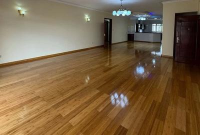 3 Bed Apartment with En Suite in Kilimani
