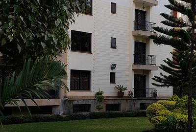 4 Bed Apartment with En Suite at Othaya Road