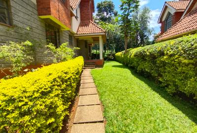 4 Bed Townhouse with En Suite at Off Convent Drive