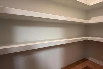 3 Bed Apartment with En Suite at Gatundu Road - 4