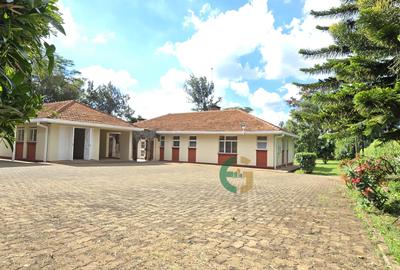 5 Bed House with En Suite in Thigiri