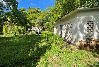 1 ac Land in Nyali Area - 3