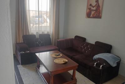 Furnished 1 Bed Apartment with En Suite at Riverside Side