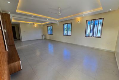 3 Bed House with Swimming Pool at Tezo - 4