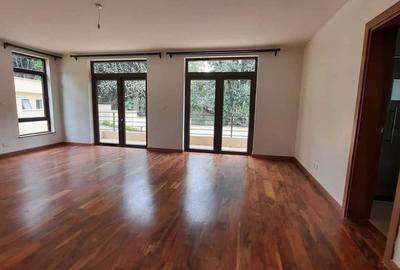 5 Bed Townhouse with En Suite at Lavington Green - 4