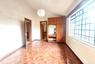 4 Bed Townhouse with En Suite at Kilimani - 4