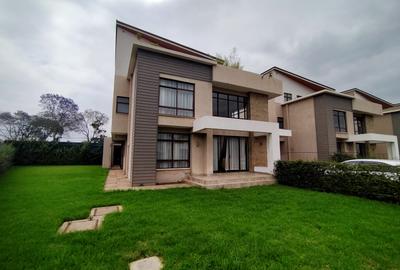 4 Bed House with En Suite in Runda