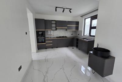 5 Bed House with En Suite at Thikaroad - 4