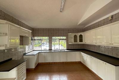 Commercial Property with Service Charge Included in Gigiri - 4