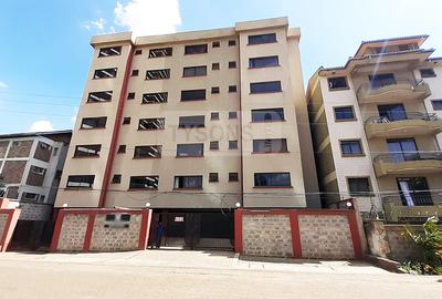 2 Bed Apartment with En Suite in Westlands Area