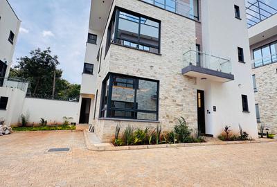 5 Bed Townhouse with En Suite at Lavington