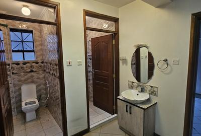 3 Bed Apartment with En Suite at Forest Road