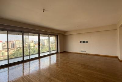 3 Bed Apartment with En Suite in Kileleshwa