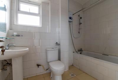 4 Bed Apartment with En Suite in Kilimani - 2