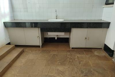 Office with Backup Generator in Gigiri - 4