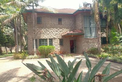 4 Bed House with En Suite in Karen