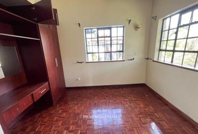 4 Bed House with Garden in Karen - 3