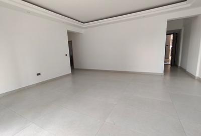 Serviced 3 Bed Apartment with En Suite at Brookside Drive - 3
