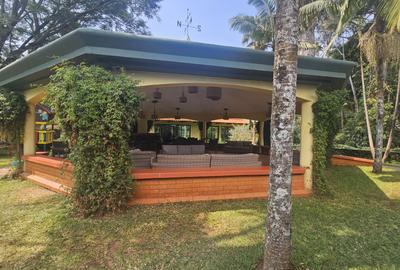 4 Bed Villa with En Suite at Kyuna Close - 2