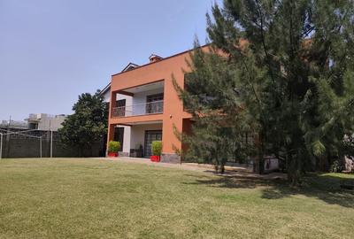 4 Bed House with Garden in Runda