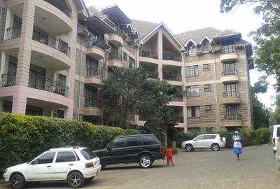 3 Bed Apartment with En Suite at Riverside Drive