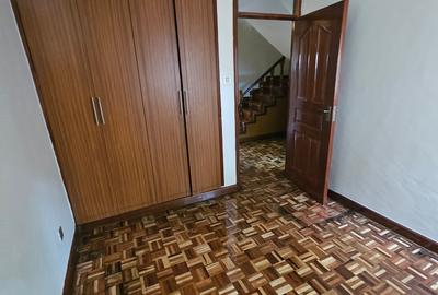 4 Bed Townhouse with En Suite at Lavington