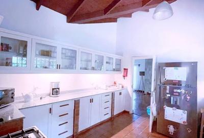 3 Bed House with En Suite at Red Hill Road