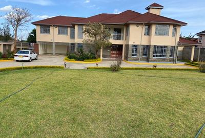 5 Bed House with En Suite in Runda