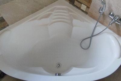 5 Bed Villa with En Suite in Lavington - 4