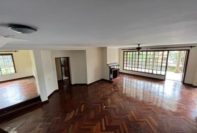 4 Bed Villa with Staff Quarters in Kitisuru