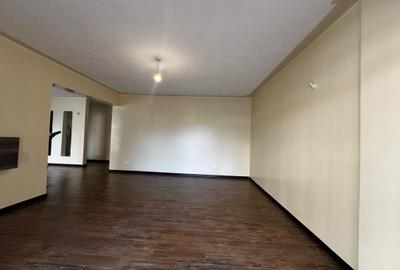 3 Bed Apartment with En Suite in General Mathenge