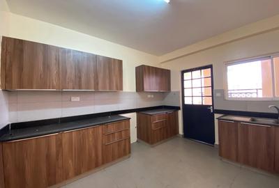 3 Bed Apartment with En Suite at Kindaruma Road - 4