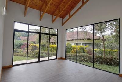 1 Bed House with En Suite in Spring Valley - 2