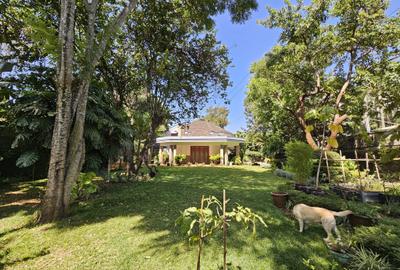 5 Bed House with En Suite in Loresho
