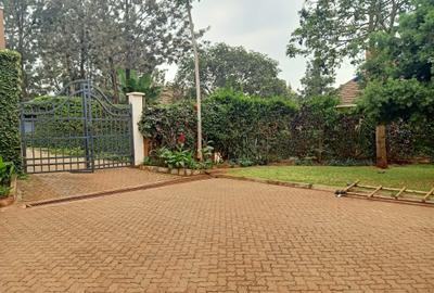 4 Bed Townhouse with En Suite at Kiambu Road