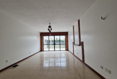 4 Bed Townhouse with En Suite at Brookside Drive - 4