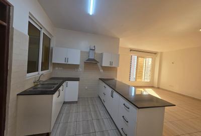 4 Bed Apartment with En Suite at Parklands Road - 4