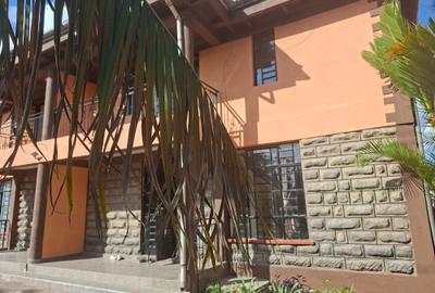 4 Bed Townhouse with En Suite at Off Mimosa Rd - 2