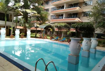 Serviced 1 Bed Apartment with Swimming Pool in Rhapta Road - 2