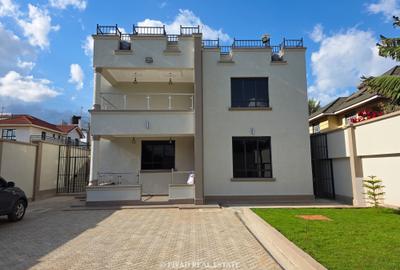 4 Bed House with Garden in Membley
